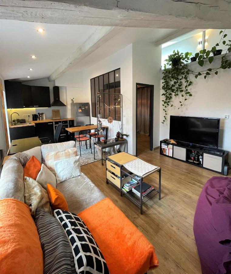 T2 De 40 M2 - Facile D'Acces, Lumineux Et Au Calme Appartement Saint-Genet-Lerpt Buitenkant foto